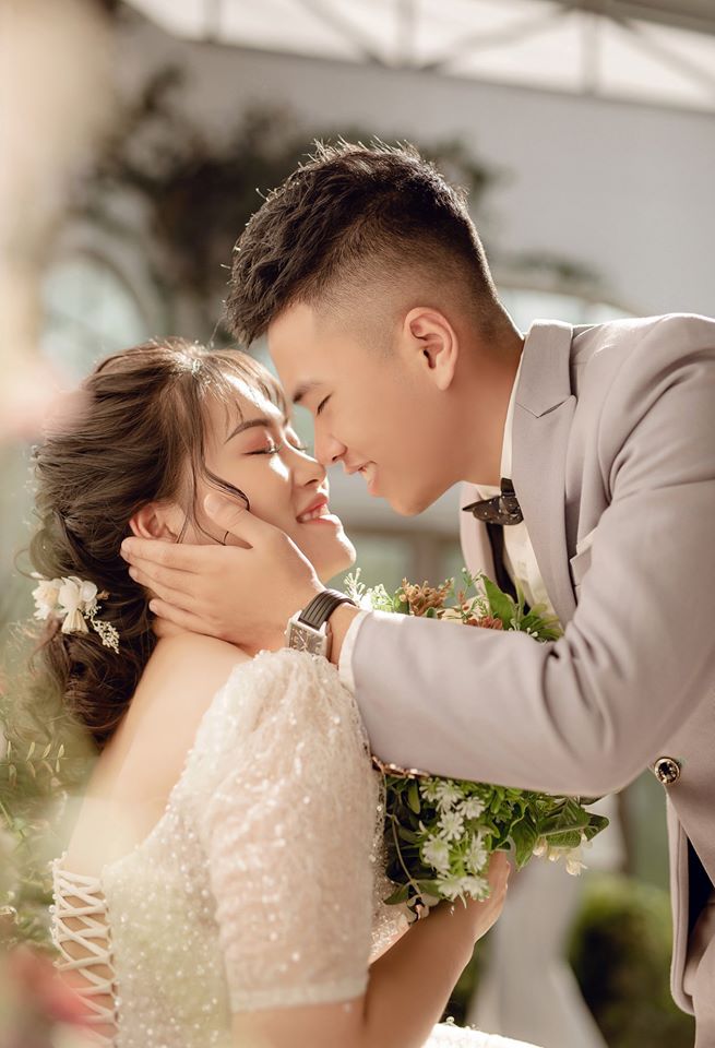 Nếu bạn đang tìm kiếm một studio ý nghĩa để chụp ảnh cưới tại Bắc Ninh, đừng bỏ qua cơ hội trải nghiệm những bức ảnh đẹp xuất sắc tại đây. Với nhiều góc chụp đa dạng và ánh sáng hoàn hảo, studio chụp ảnh cưới tại Bắc Ninh chắc chắn sẽ không làm bạn thất vọng.